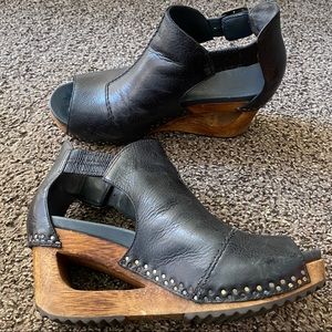 Dansko Black Leather and Wood Wedge Sandals Size 38